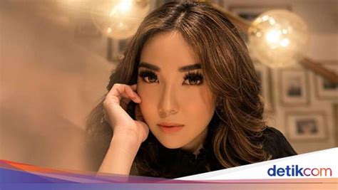 Heboh Video Seks, Foto Gisel dan Tulisan 19 Detik di。